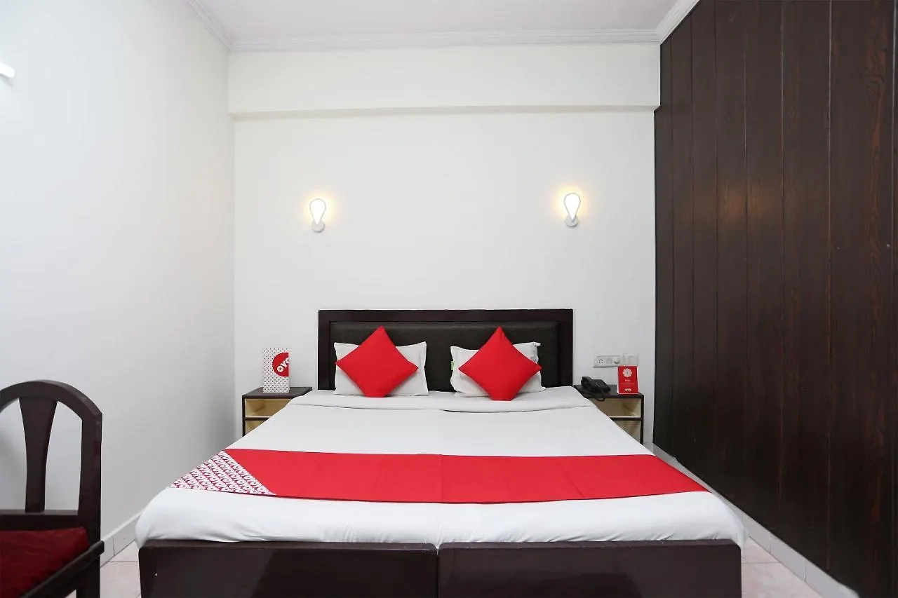Oyo 14511 Apollo Inn Agra  3*, Agra (Uttar Pradesh) India