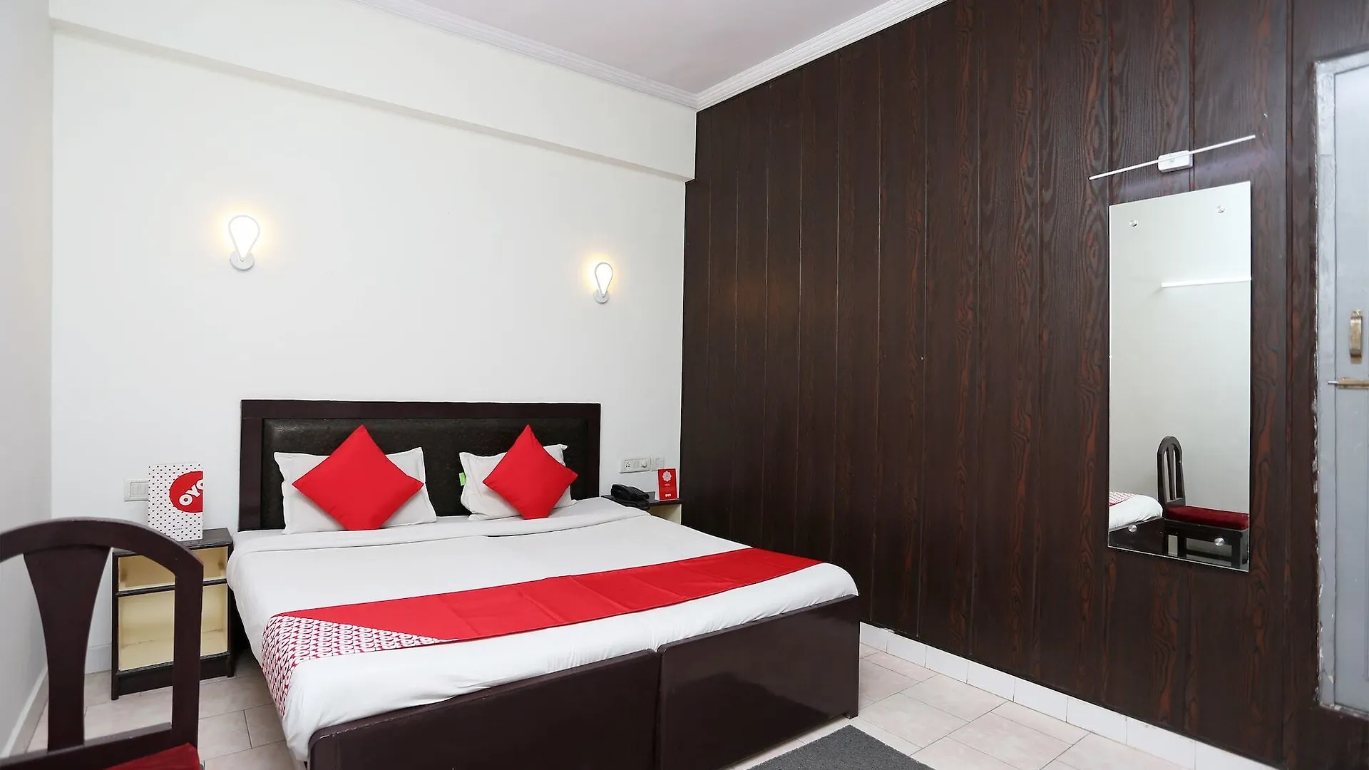 Oyo 14511 Apollo Inn Agra  3*, Agra (Uttar Pradesh) India